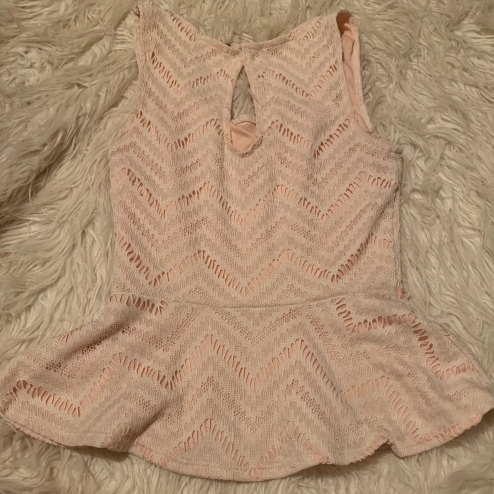Pink blouse - Picture 2 of 2